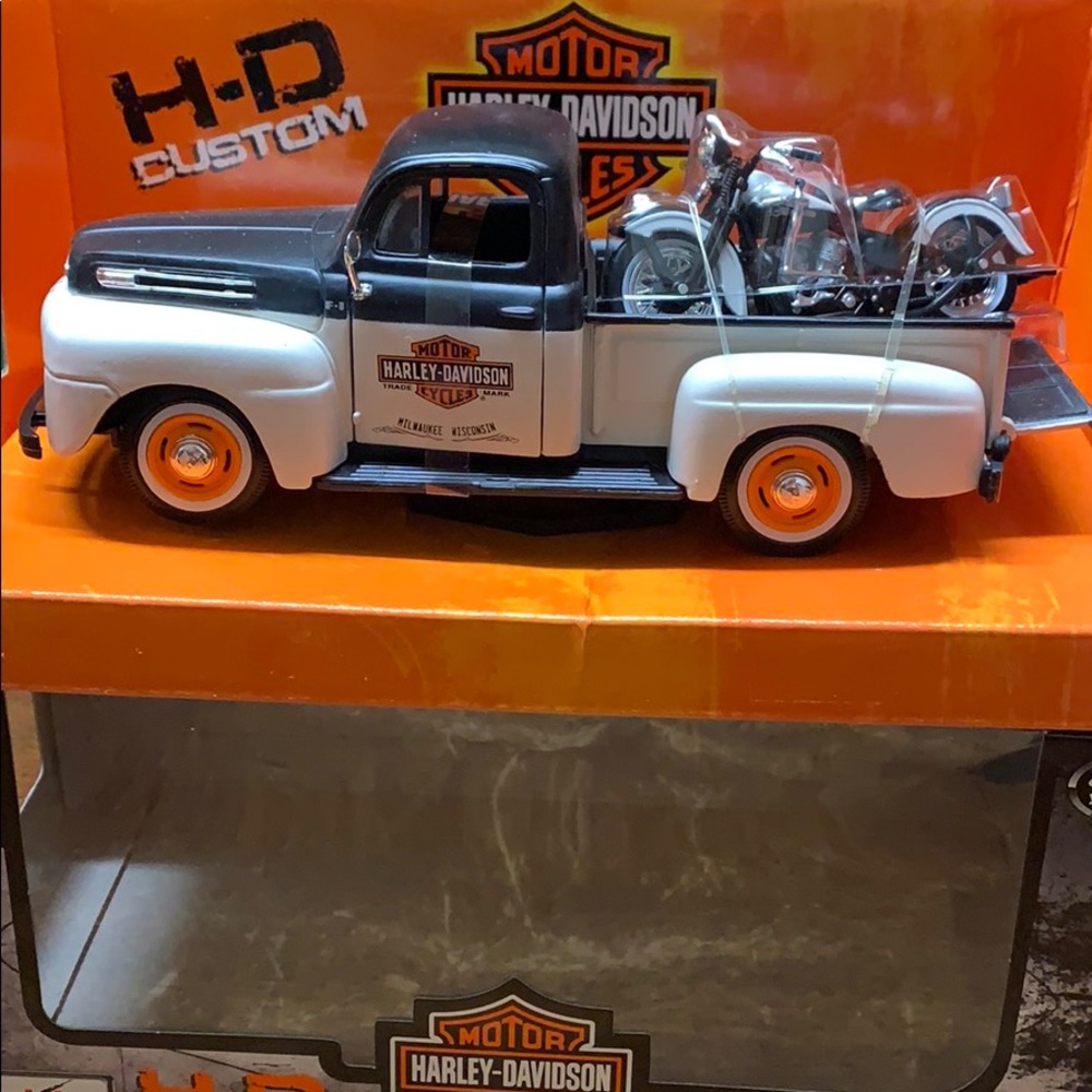 Harley Davidson keepsakes